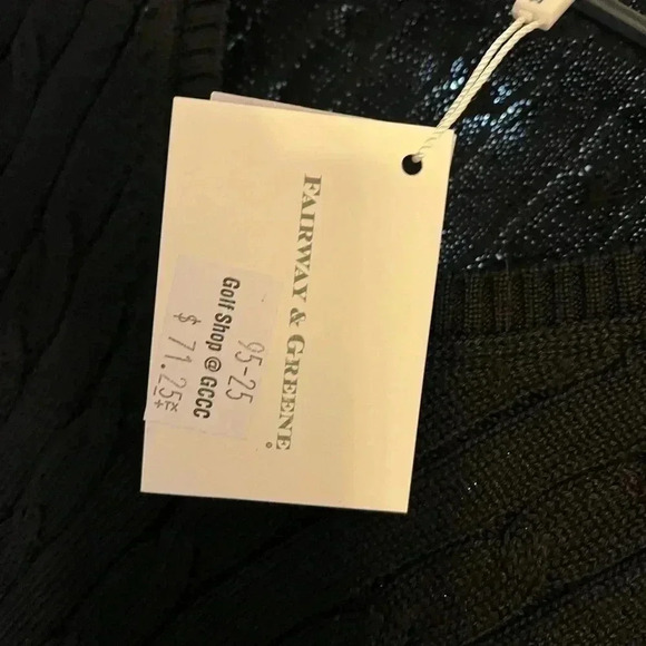 Fairway & Greene Black V-Neck Sweater Size Small - Picture 3 of 3